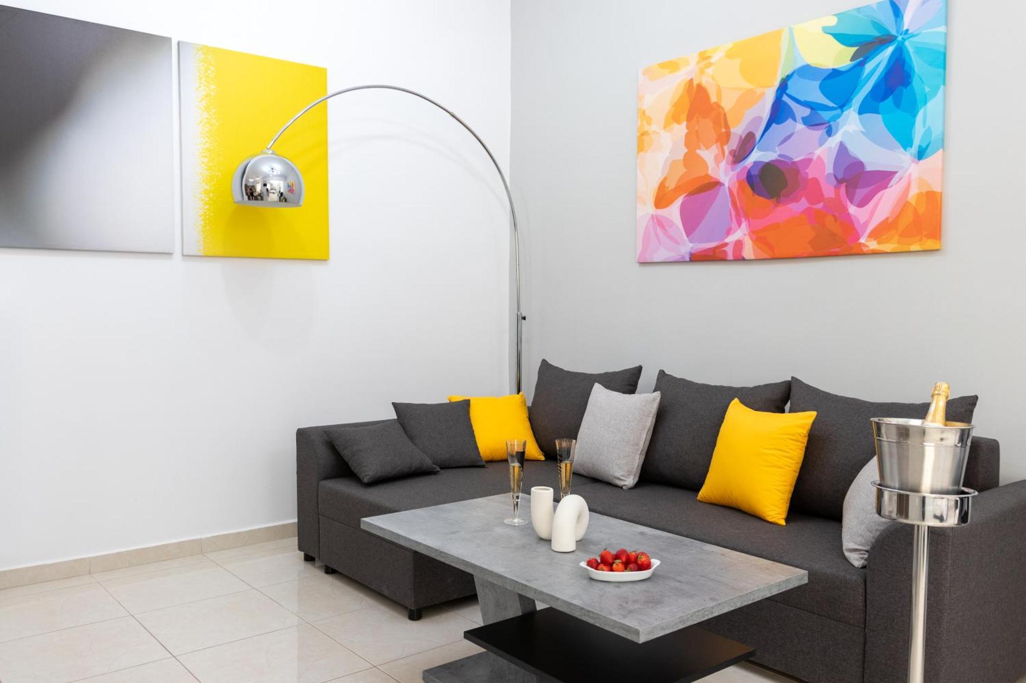 H4 Art Sparta Apartment Εξωτερικό φωτογραφία